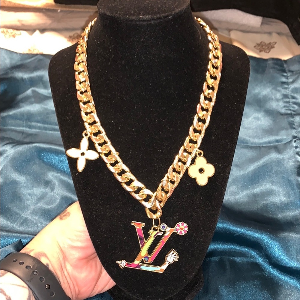 Uber Rare Louis Vuitton Stamped Takashi Murakami Pendant w/generic Chain - Picture 1 of 7